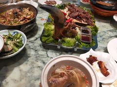 -梁家大院•农家菜(昆山会展中心店)