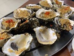 -蚝哥花姐湛江烤生蚝(美丽湾市场店)