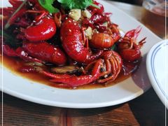 -胡桃里音乐餐厅(陶溪川店)(川湘赣菜·世界百大酒庄直供红酒·音乐表演)