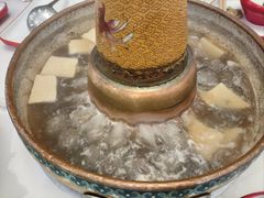 -毛辣果·贵州红酸汤牛肉火锅(西单店)