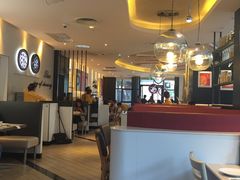 大堂-必胜客(武汉欢乐谷店)