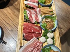 -明洞阿姨·韩式酱蟹烤肉·创意料理(三元桥店)