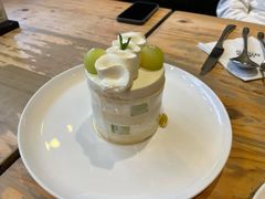 玫珑蜜瓜裸蛋糕-UPPER KITCHEN(延安路店)