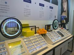-天空之镜眼镜店蔡司依视路配镜授权零售店(望京颐堤港店)