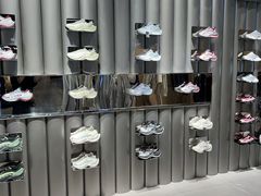 -adidas(滔搏朝阳大悦城店)
