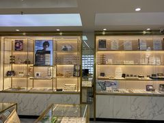 -世纪大明眼镜·蔡司战略授权店(汉街店)