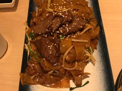 湿炒牛河-避风塘(宝山万达店)