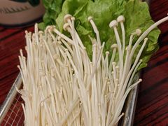 蔬菜三拼-沙胆彪炭炉牛杂煲(上海日月光广场店)