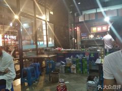 大堂-小王烧烤(毓龙路店)