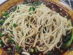 -胥佳烧鸡公牛肉面馆