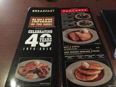 -Pancakes on the rocks(Darling Harbour)