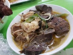 -布尔津河堤夜市