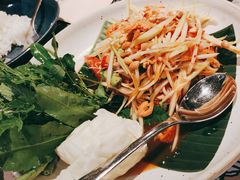 -Kub Kao Kub Pla (Terminal21)