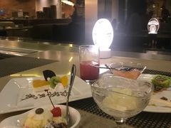 -亮马河饭店翠雅咖啡厅