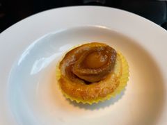 一口鲍鱼酥-夏宫中餐厅(静安香格里拉店)