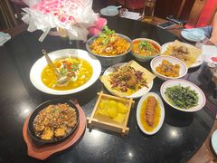 -川流不息·地道川菜·小龙虾(新松江路店)
