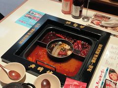 -老牌坊云南鱼豆花火锅(哈西万达店)
