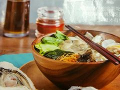 -灵芝妹子海鲜米线(香炉礁山姆店)