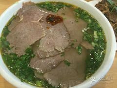 -西部马华清真兰州牛肉面·烧烤夜市(关东店)
