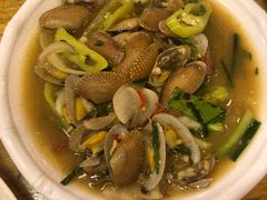 -J Daeng Seafood