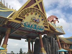 -七彩云南欢乐世界