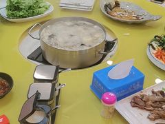 -英子补身汤(海兰路店)