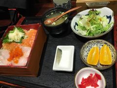 三文鱼定食-石屋料理(南京西路店)