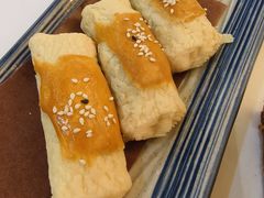 碳烧蜜汁叉烧酥-广州酒家(昌岗地铁站店)