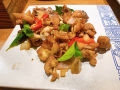 -云海肴·汽锅鸡·云南菜(天山百盛优客店)