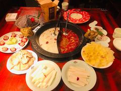 -袁老四重庆老火锅(桐梓坡店)