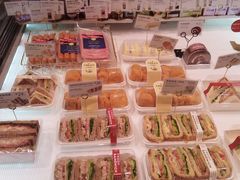 -巴黎贝甜(周浦海印店)