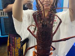 蒜蓉蒸澳龙-拉威海鲜市场