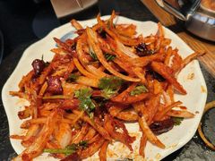 -七甲山烤肉(长白山奇石山珍根艺一条街店)