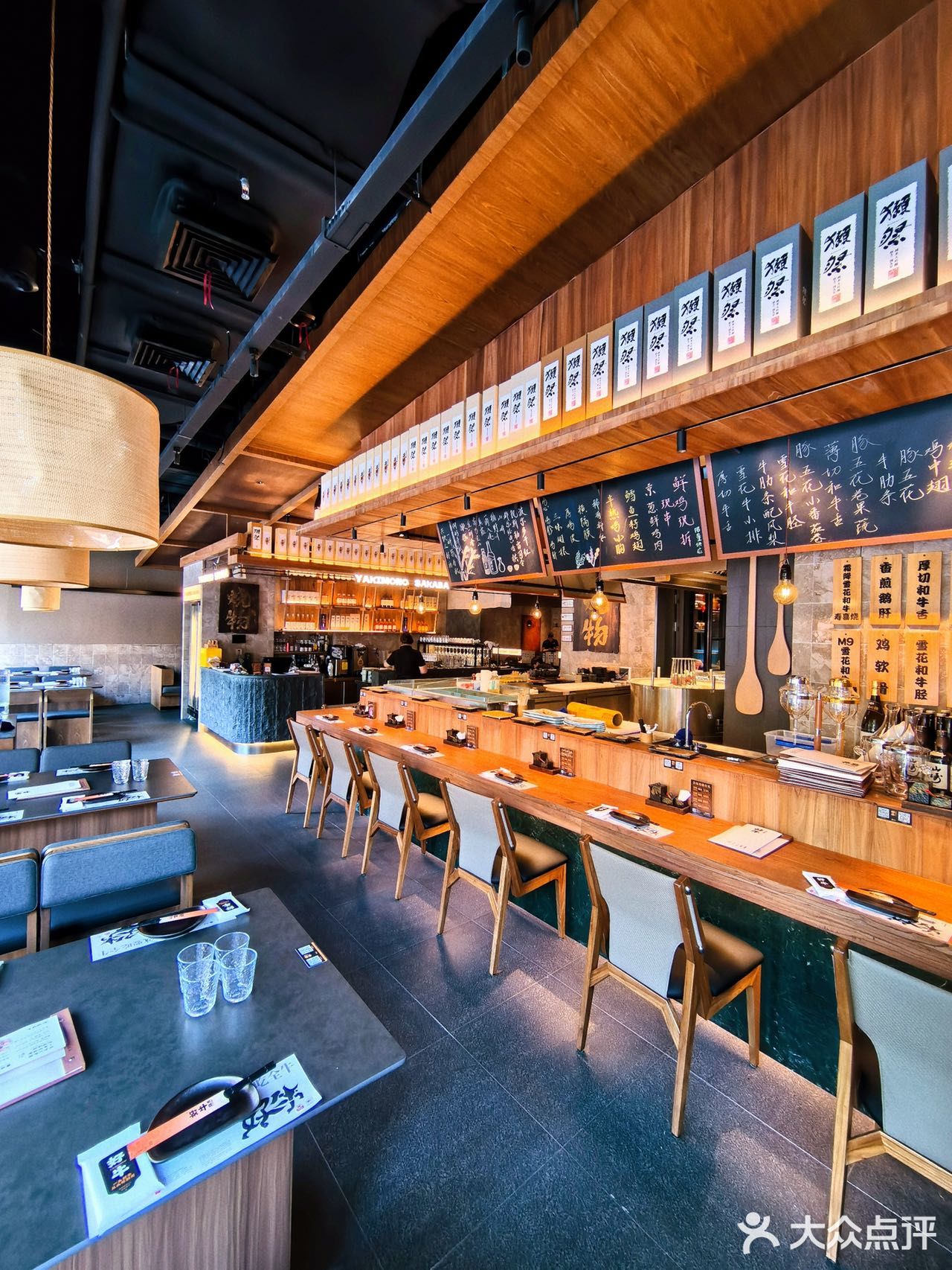 龙华烧肉新店！好吃不贵氛围敲chill ~