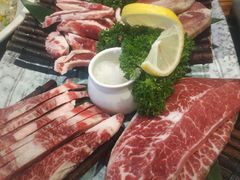 -明洞阿姨·韩式酱蟹烤肉·创意料理(三元桥店)