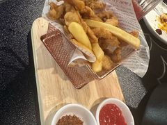 -辣尚瘾·烤鱼·新川菜(牡丹园直营店)