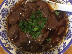 -杨三孃跷脚牛肉(西外棕榈岛店)