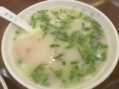本帮肚肺汤-三两春(浦三路店)
