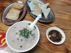 -洲心明记烧肉大粥(总店)