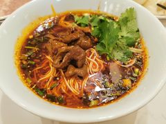 -李与白包子铺(桐梓林店)