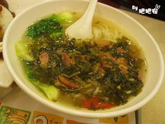 -东方既白(上海浦东国际机场)