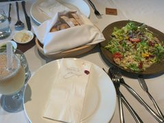 -GreyWhale灰鲸餐厅(武汉国际广场店)