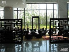 大堂的茶座-上海虹桥西郊假日酒店