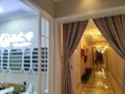 -蕾蕾美颜美容美体