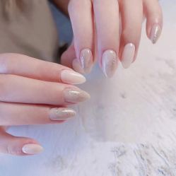 -悦指间美甲美睫