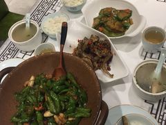 -丹江口渔村·湘味厨房(桃园店)