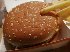 -麦当劳(中山公园龙之梦店)