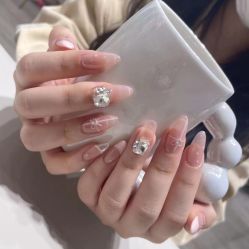 -晨·艺美甲美睫