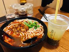 -鑫花溪牛肉米粉(凤凰街创始总店)