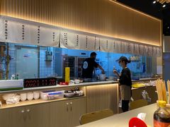 -八二小区抄手(龙湖上城天街店)